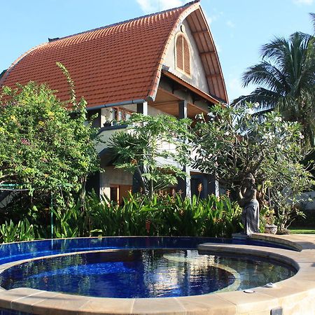 Cleopatra Beach Bungalows Hotel Lovina Esterno foto