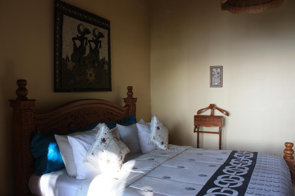 Cleopatra Beach Bungalows Hotel Lovina Esterno foto