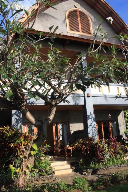 Cleopatra Beach Bungalows Hotel Lovina Esterno foto