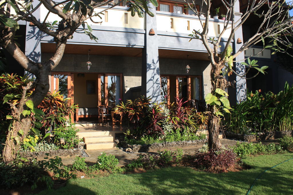 Cleopatra Beach Bungalows Hotel Lovina Esterno foto